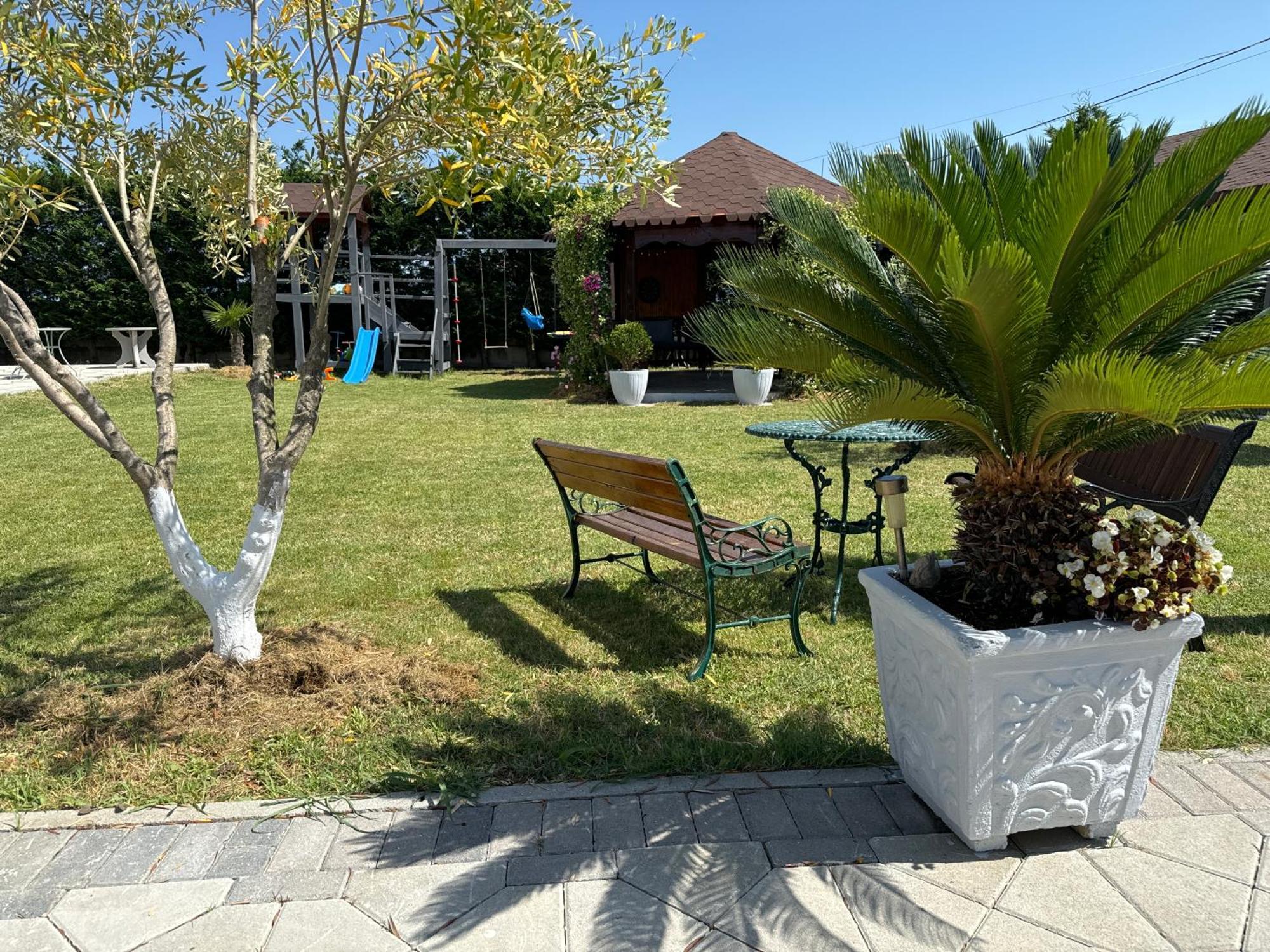 Kunevain Guest House Lezhe Ngoại thất bức ảnh
