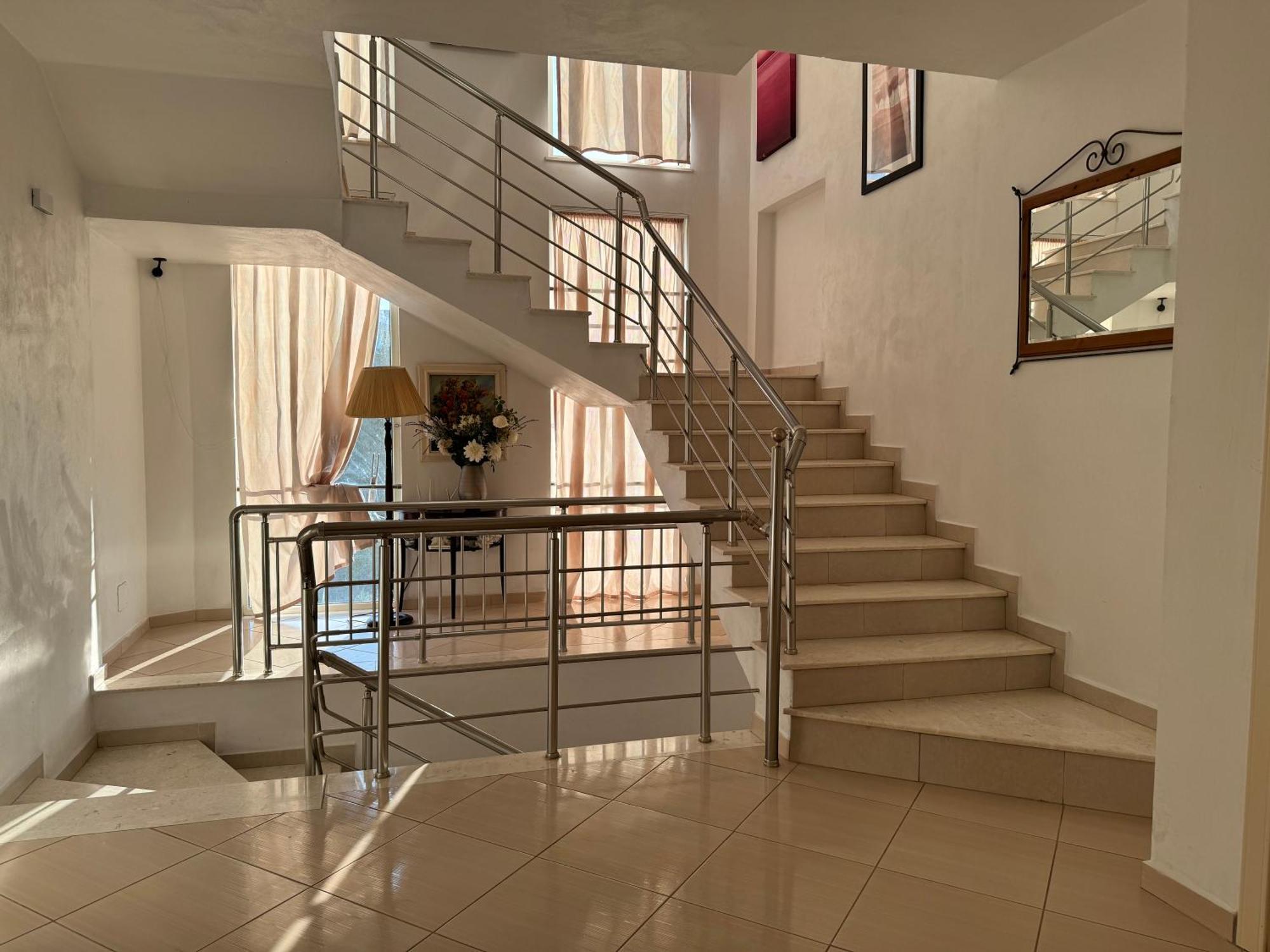 Kunevain Guest House Lezhe Ngoại thất bức ảnh